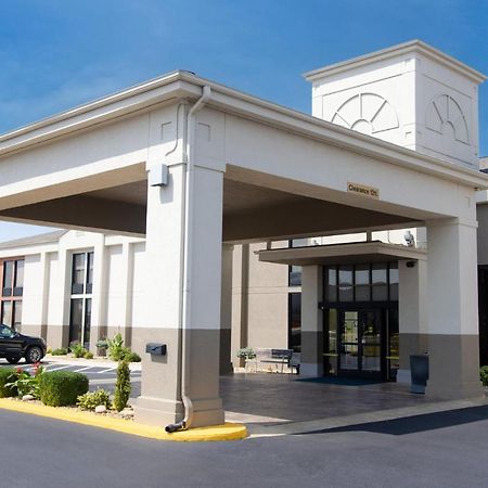 Holiday Inn Express Marshfield - Springfield Area By Ihg Экстерьер фото