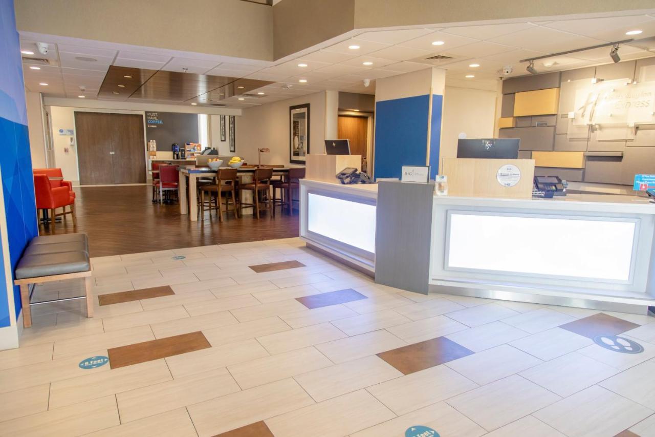 Holiday Inn Express Marshfield - Springfield Area By Ihg Экстерьер фото
